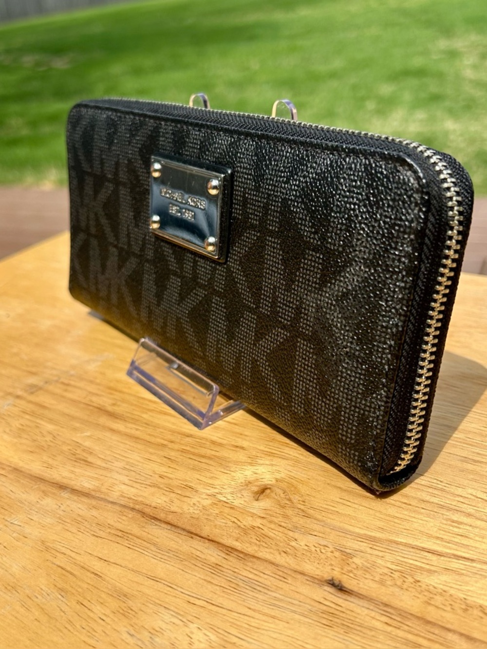 Michael Kors Black Signature Jet Set Travel Large Continental Wallet
